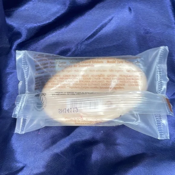 🎉HP!🎉  L'Occitane Delicious Amande French-milled LUXURY Almond bar - Picture 6 of 9